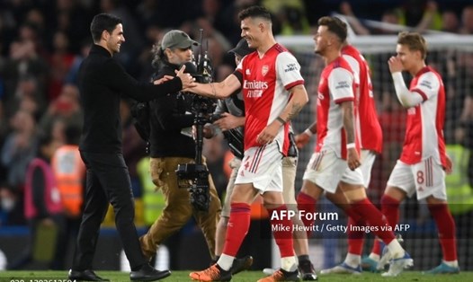 Với 3 điểm có được trong trận đấu này, Arsenal rộng cửa vào top 4 Premier League.   Ảnh: AFP