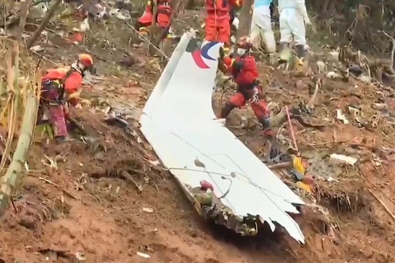 The black box of the crashed Chinese plane was badly damaged
