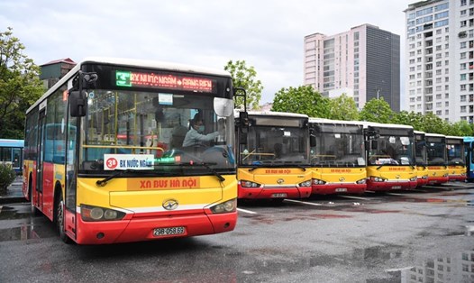 Năm 2022 Hà Nội sẽ có thêm 28 tuyến xe buýt. Ảnh GT