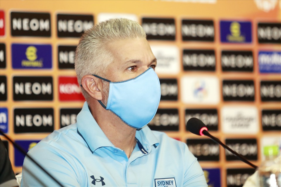 Huấn luyện viên Sydney FC: "Không có lựa chọn khác ngoài thắng Yokohama"