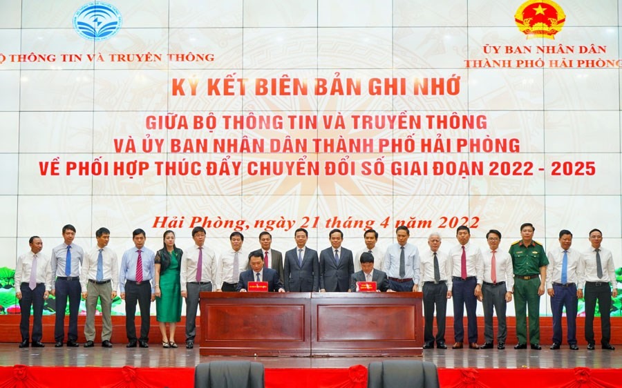 Bộ Thông tin Truyền thông và TP.Hải Phòng ký biên bản hợp tác chuyển đổi số