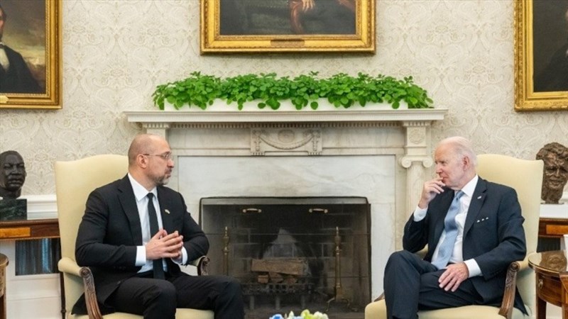 Ukraine announced financial losses, asked for Western aid
