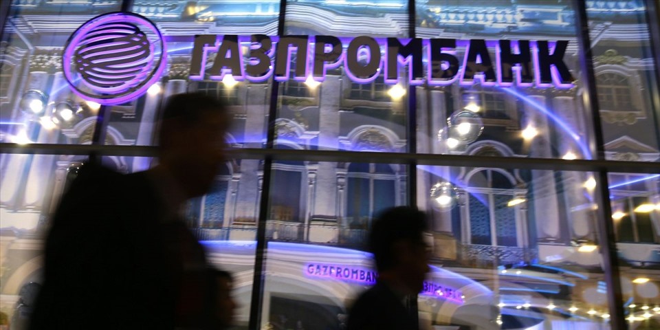 UK suddenly exempts Russia from sanctions on Gazprom bank