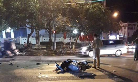Hiện trường vụ va chạm khiến 2 người bị thương trên Quốc lộ 6, đoạn qua huyện Mộc Châu, tỉnh Sơn La. Ảnh: CTV