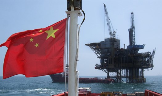 Tập đoàn dầu khí Trung Quốc đang tìm cách mua lại cổ phần của Shell ở dự án xuất khẩu khí đốt tại Nga. Ảnh: Getty