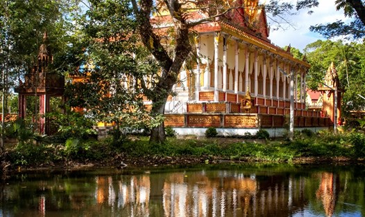 Prasat Kong được xem là 1 trong những ngôi chùa Khmer cổ ở Sóc Trăng và  khu vực Đồng bằng Sông Cửu Long. Ảnh: Cao Long