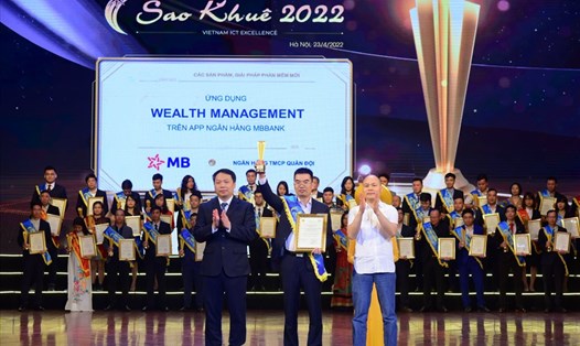 Ứng dụng đầu tư tài chính Wealth Management trên App MBBank đạt giải Sao Khuê 2022