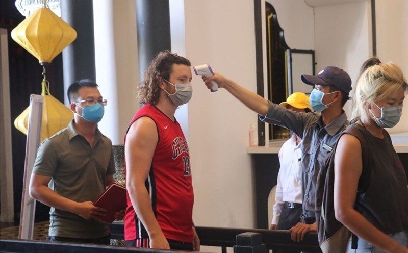 Việt Nam sẵn sàng liên kết với Lào và Campuchia xây dựng các tour, tuyến, điểm nhằm thu hút khách du lịch. Ảnh: LĐ