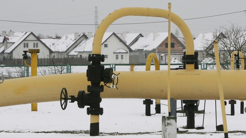 Russia immediately cuts off gas to Poland, Bulgaria