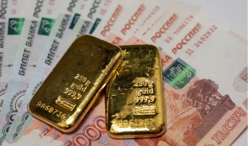 Russia moves closer to requiring payment of goods in gold