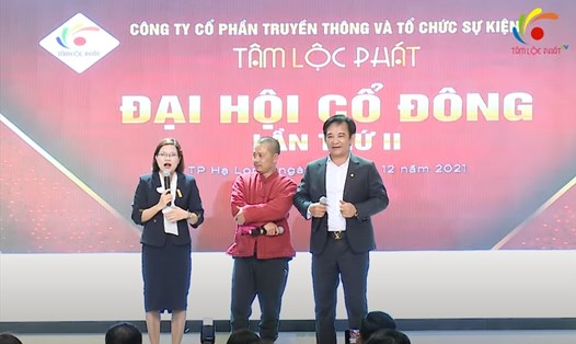 Công ty truyền thông Tâm Lộc Phát do bà Nguyễn Thị Khuyên (trái) làm Tổng Giám đốc thường xuyên sử dụng hình ảnh các nghệ sĩ để mời gọi đầu tư. Ảnh: TLP