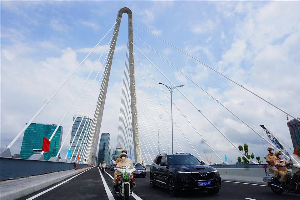 Cầu Thủ Thiêm 2 trở thành biểu tượng kiến trúc của TPHCM