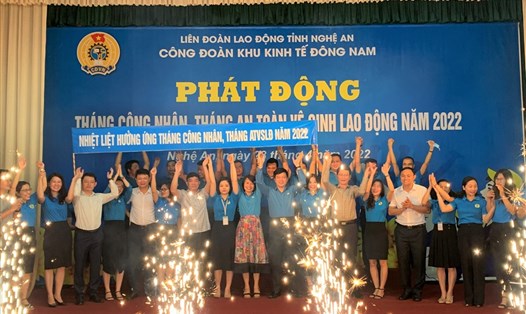 Lễ phát động Tháng Công nhân năm 2022 với chủ đề "Công nhân Việt Nam: Tiên phong, sáng tạo, trách nhiệm, an toàn, thích ứng" và Tháng hành động về an toàn, vệ sinh lao động năm 2022. Ảnh: Thanh Tùng