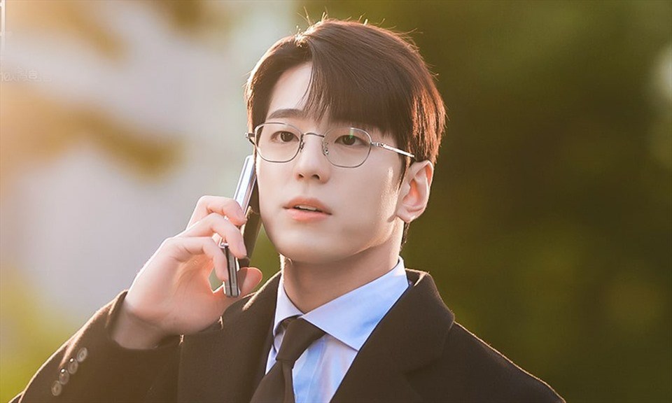 Nam diễn viên Kim Min Kyu. Ảnh: Poster SBS. Nam diễn viên Kim Min Kyu. Ảnh: Poster SBS.