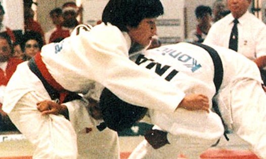 Cao Ngọc Phương Trinh bảo vệ thành công tấm huy chương vàng Judo tại SEA Games 1993. Ảnh: Tư liệu