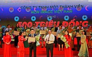 Chủ tịch nước Nguyễn Xuân Phúc dự lễ phát động Tháng Nhân đạo quốc gia