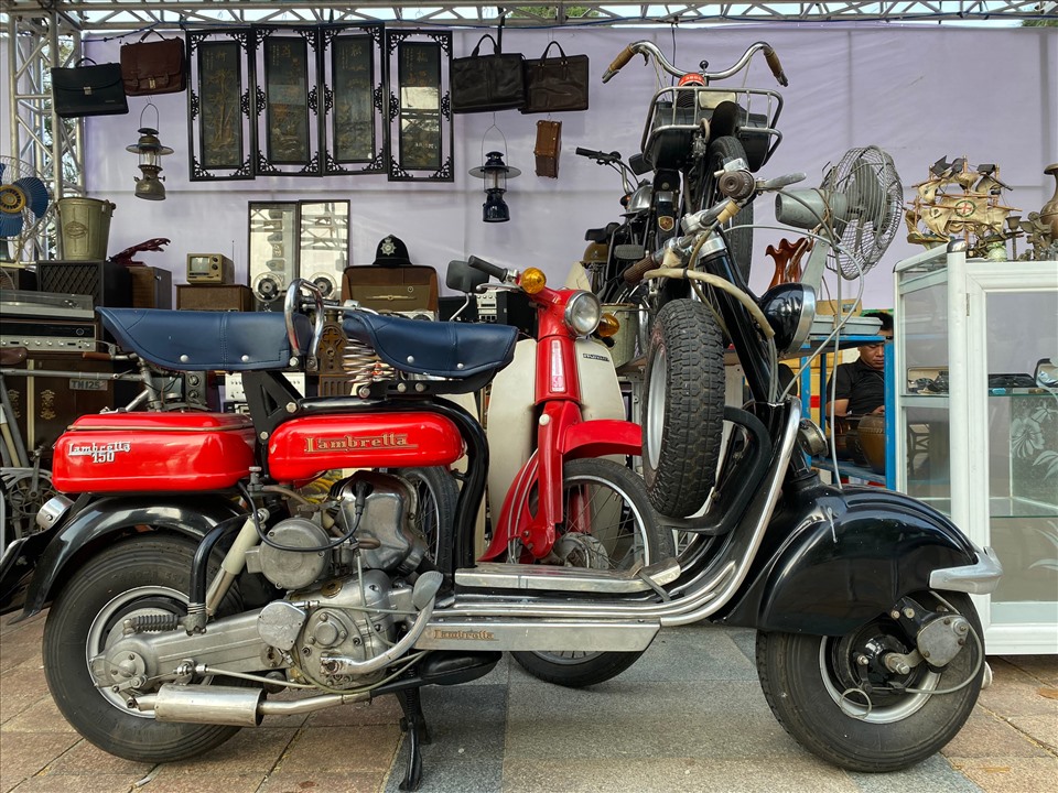 “Siêu xe” Lambretta thập niên 50 thế kỷ trước tại Chợ phiên đồ cổ Đà thành