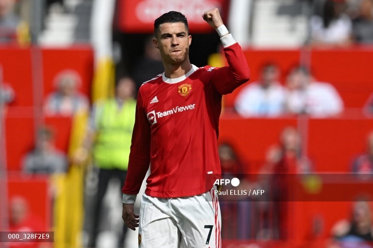 Ronaldo tỏa sáng, Man United có vui?