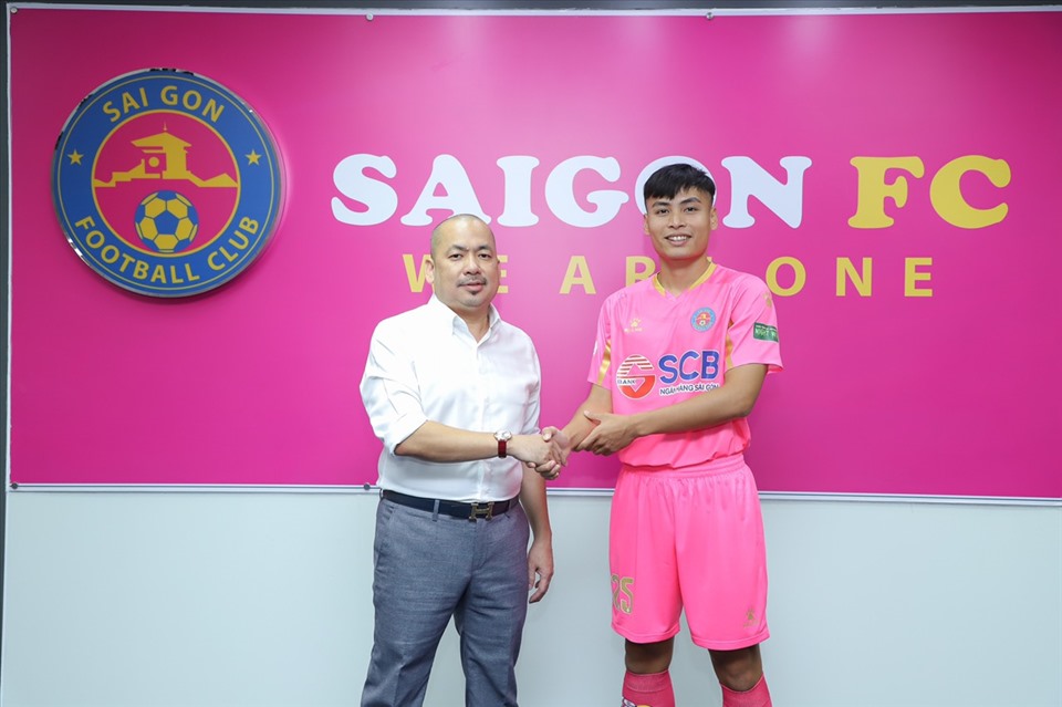 Đội Sài Gòn đưa tiền đạo U23 Việt Nam sang Nhật Bản thi đấu