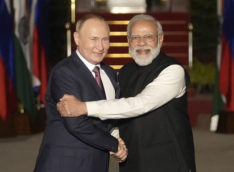 The US plans to become an important partner of India instead of Russia