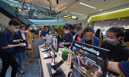 Sony Electronics Việt Nam khai trương Sony Center mới tại Trung tâm Thương mại Vạn Hạnh Mall