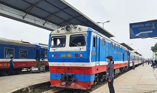 Đường sắt tăng cường tàu khách tuyến Hà Nội - Vinh. Ảnh GT