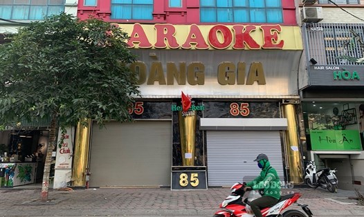 Nhiều chủ quán karaoke mong ngóng từng ngày được mở cửa trở lại. Ảnh: Vương Trần