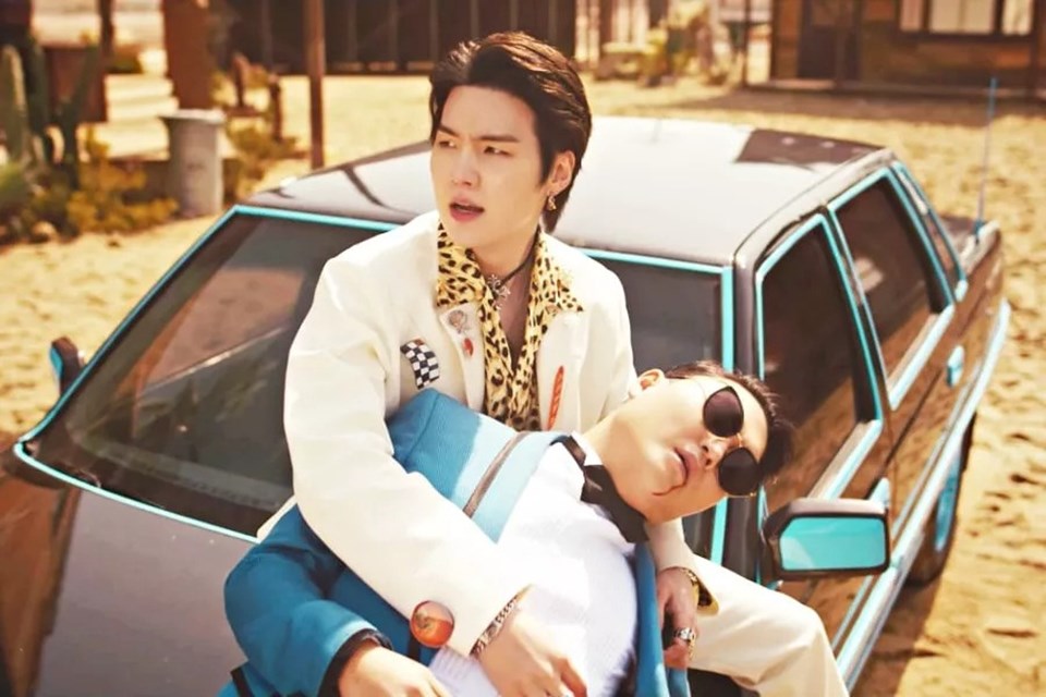 Ca khúc "That That" của PSY và Suga (BTS) thống trị bảng xếp hạng iTunes nhiều quốc gia trên thế giới. Ảnh: Twitter Ca khúc "That That" của PSY và Suga (BTS) thống trị bảng xếp hạng iTunes nhiều quốc gia trên thế giới. Ảnh: Twitter