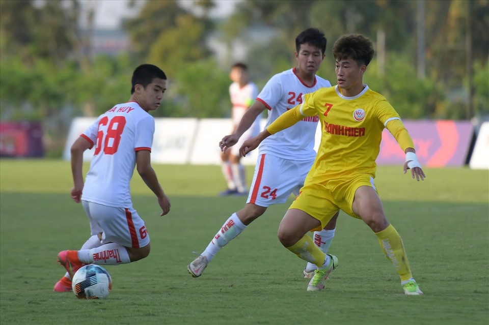 Ngược dòng thắng Nutifood 1-3, Hà Nội vào chung kết U19 Quốc gia 2022