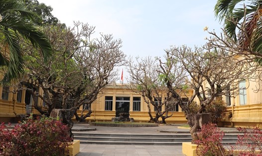 Có gần 2000 hiện vật lớn nhỏ đang được lưu giữ tại bảo tàng điêu khắc Chăm Đà Nẵng. Ảnh: Nguyễn Linh