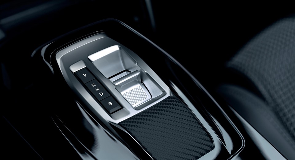 Lí do không nên chuyển về số N khi đang di chuyển trên xe số tự động