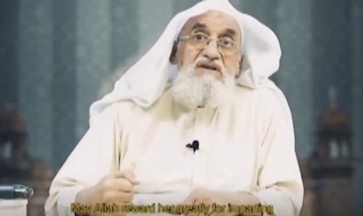 Video hiếm hoi về thủ lĩnh al-Qaeda Ayman al-Zawahri xuất hiện hôm 5.4. Ảnh: AP