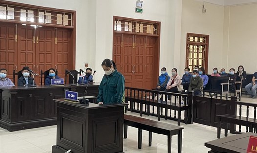 Tòa án nhân dân tỉnh Ninh Bình đã tuyên phạt bị cáo Đào Thị Huệ 19 năm tù. Ảnh: NT