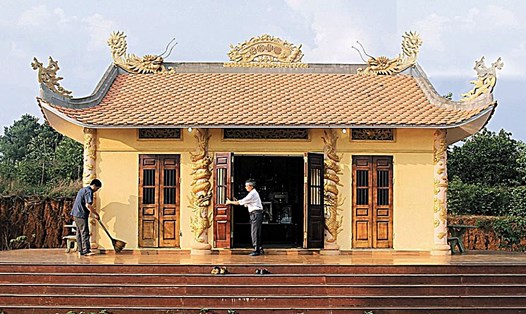 Đền thờ Vua Hùng được người dân ở xã Đắk Búk So, huyện Tuy Đức hiến đất, đóng góp tiền của để xây dựng. Ảnh: Phan Tuấn
