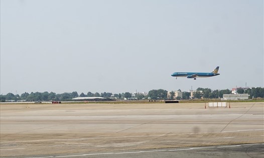 Hàng loạt nhà thầu cải tạo sân bay Tân Sơn Nhất bị phê bình.