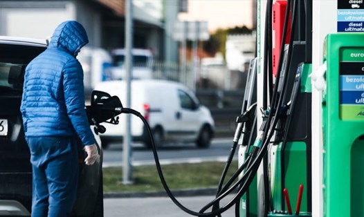 Giá nhiên liệu ở Châu Âu tăng mạnh. Ảnh: AFP
