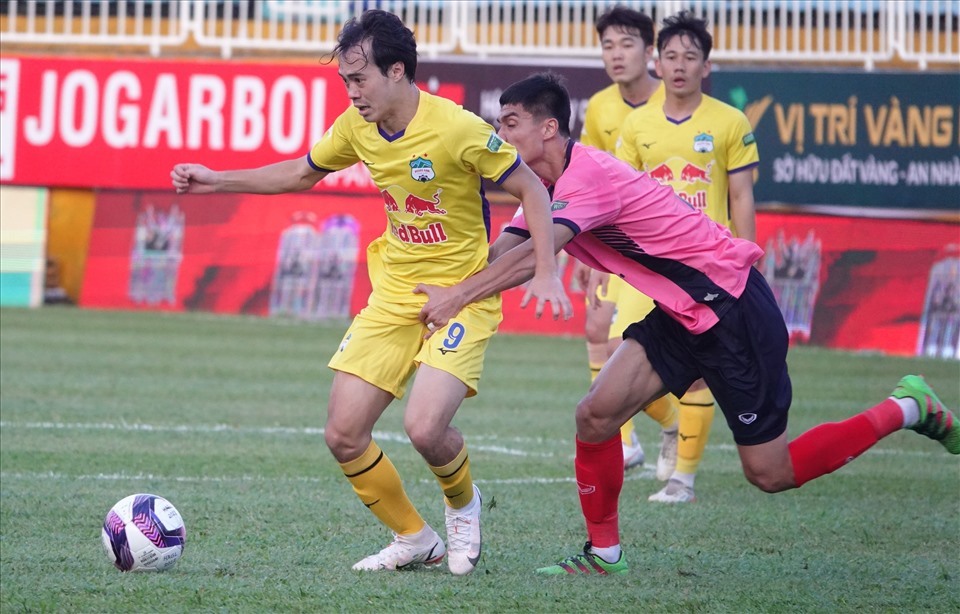 Hoàng Anh Gia Lai vs Hồng Lĩnh Hà Tĩnh: Chạy đà cho AFC Champions League