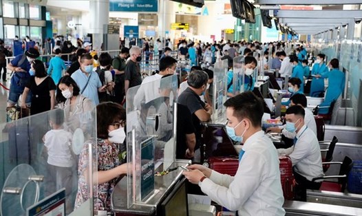 Hành khách tăng mạnh tại cảng hàng không Nội Bài. Ảnh: NIA