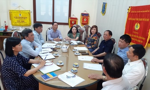 Công đoàn ngành Dệt-May Hà Nội và Ban chấp hành Hội Dệt May thành phố Hà Nội tại buổi thương lượng. Ảnh: CĐN