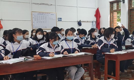 Kỳ thi tuyển sinh vào lớp 10 THPT năm học 2022-2023 trên địa bàn tỉnh Ninh Bình diễn ra trong 2 ngày 9-10.6. Ảnh: NT
