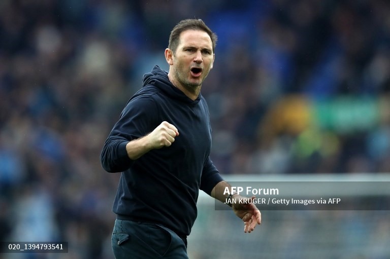 Trò cũ "tặng quà", Lampard cùng Everton thắp lên hy vọng trụ hạng