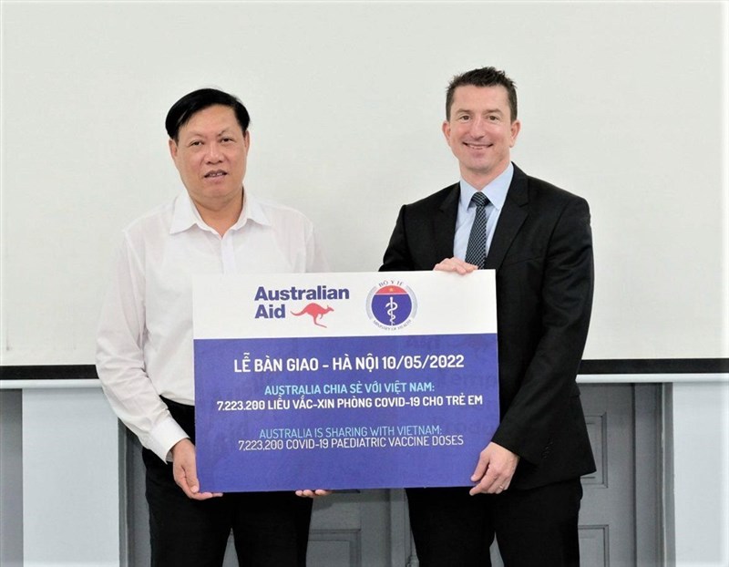 Australia gives 7.2 million doses of COVID-19 vaccine to Vietnamese children