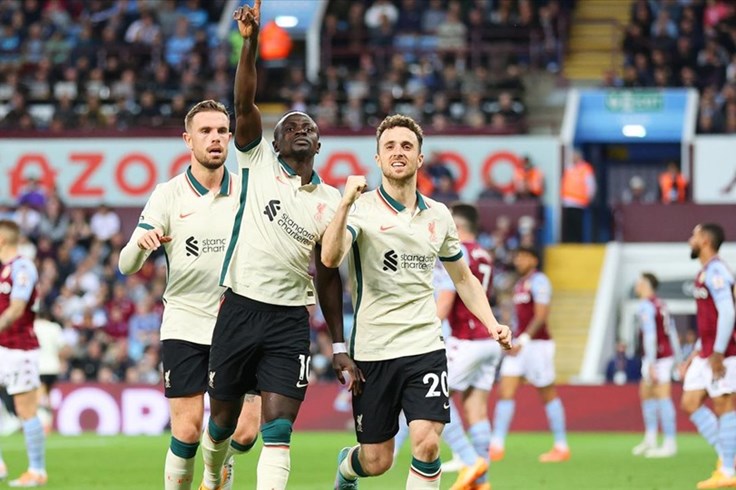 Liverpool bằng điểm Man City sau trận thắng Aston Villa Liverpool bằng điểm Man City sau trận thắng Aston Villa