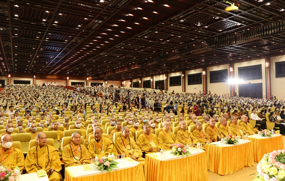 Ninh Bình: Hàng nghìn tăng ni, phật tử dự lễ Phật đản tại chùa Bái Đính