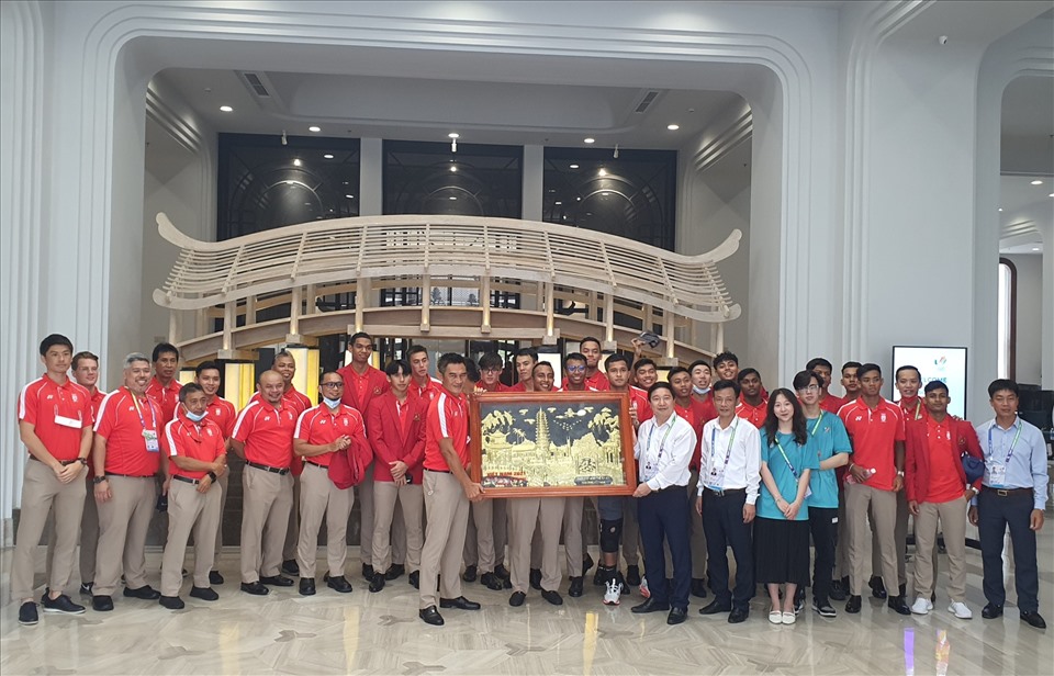 U23 Singapore lên đường về nước sau khi dừng bước tại bảng B