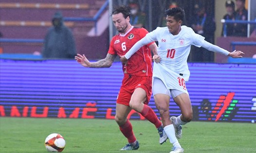 U23 Indonesia hạ gục U23 Myanmar dưới cơn mưa của sân Việt Trì. Ảnh: Minh Hiếu.