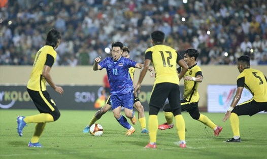Lượt đấu cuối của bảng B sẽ xác định U23 Malaysia hay U23 Thái Lan sẽ là đối thủ của U23 Việt Nam ở bán kết. Ảnh: VFF