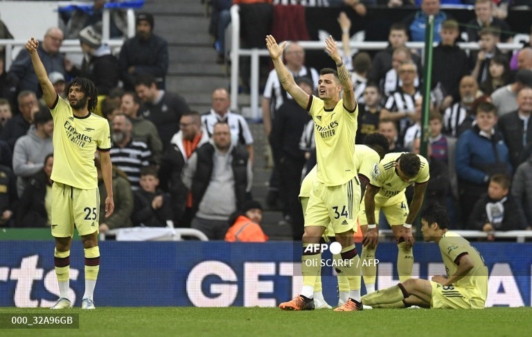 Thua bạc nhược, Arsenal mất quyền tự quyết vé dự Champions League
