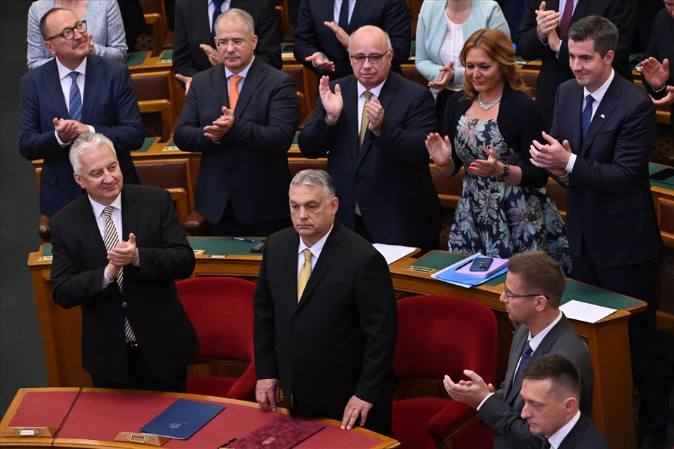 Hungary pledges to bring the country out of the "suicide wave" of the West