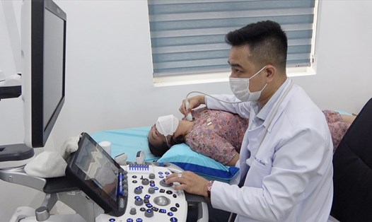 Bệnh viện 199 Đà Nẵng tổ chức khám, tầm soát miễn phí các bệnh về tuyến giáp, tuyến vú, giãn tĩnh mạch. Ảnh: TT